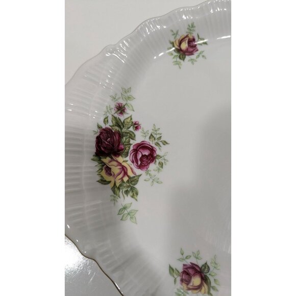 Crystal Clear Fine Porcelain Oval Platter With Rose Design & Gold Trim - Picture 2 of 12